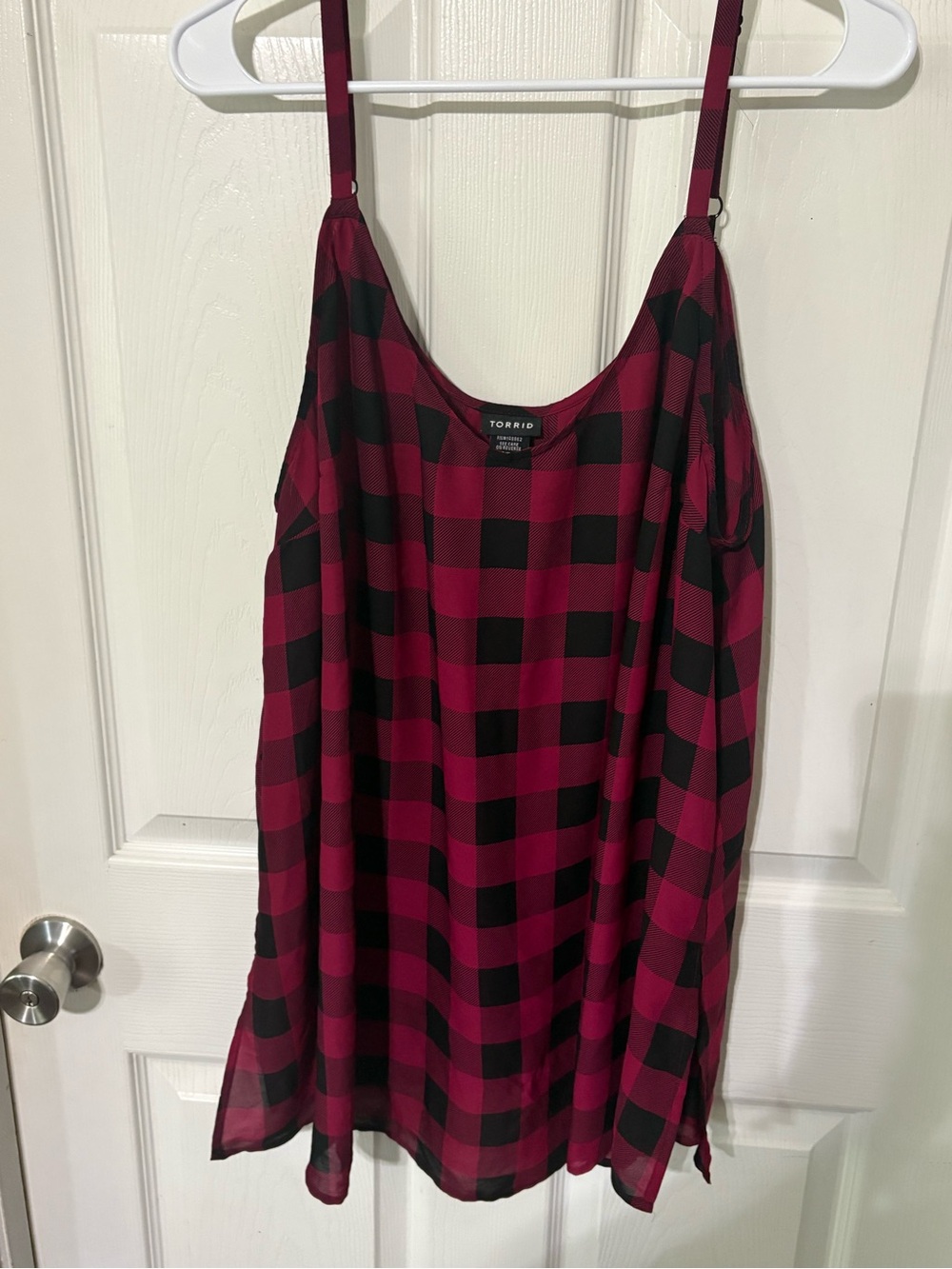 torrid Black and Red Plaid Adjustable-Strap Cami Sz. 3